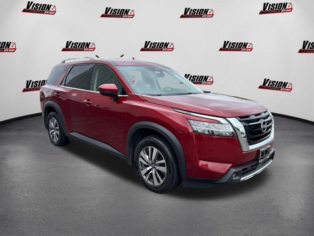 used 2022 Nissan Pathfinder car, priced at $26,552