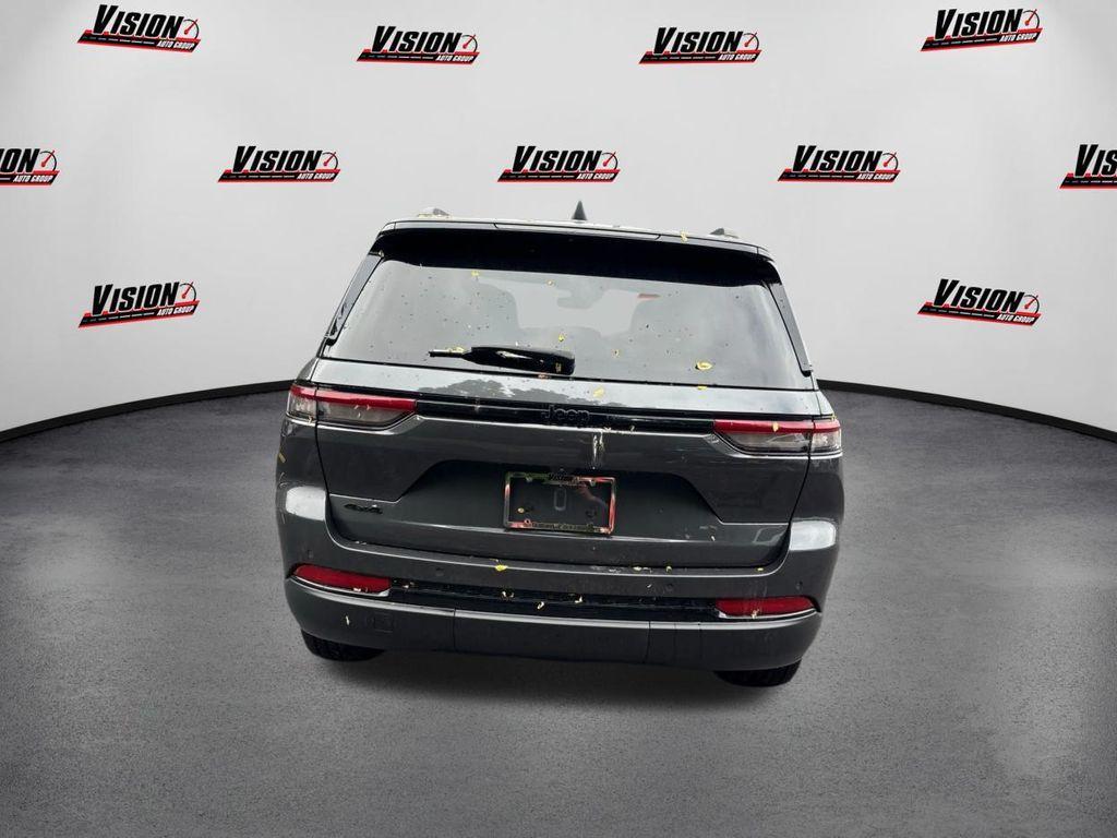 used 2022 Jeep Grand Cherokee car, priced at $32,814