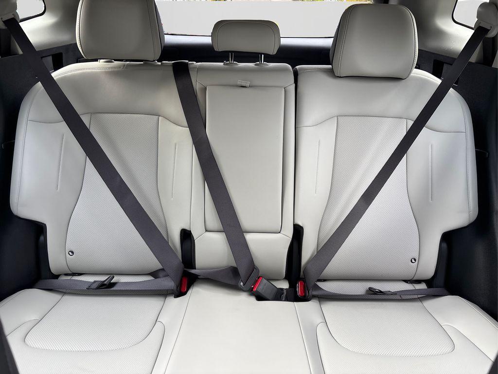 used 2025 Kia Sportage Hybrid car, priced at $31,601