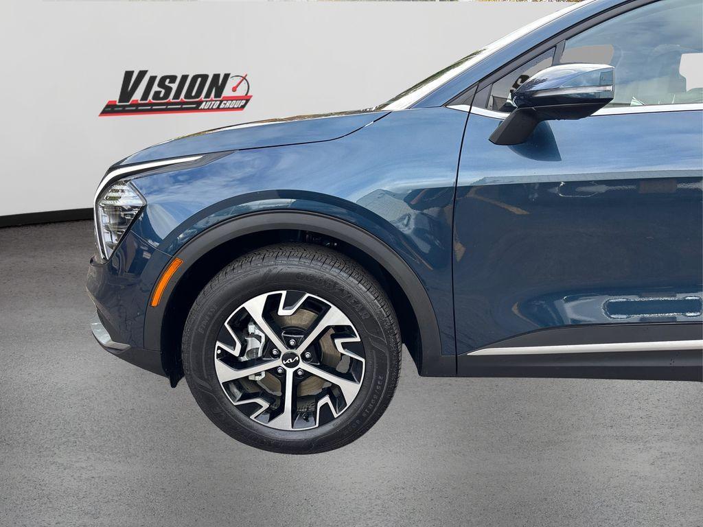 used 2025 Kia Sportage Hybrid car, priced at $31,601