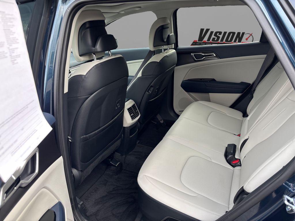 used 2025 Kia Sportage Hybrid car, priced at $31,601