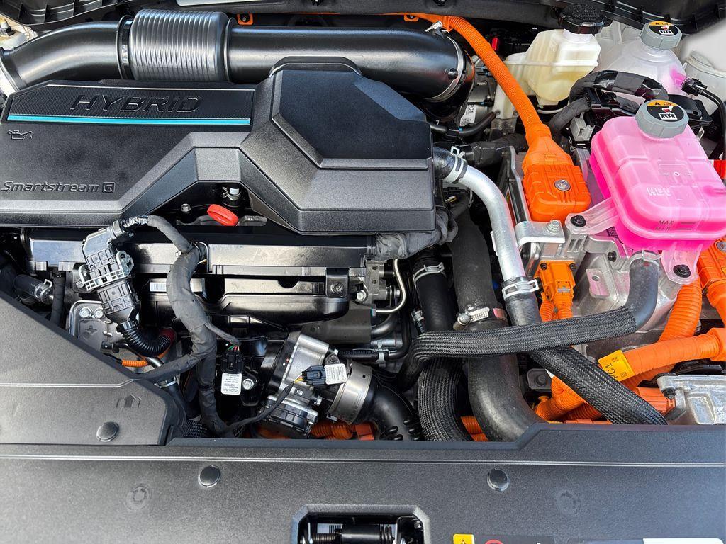 used 2025 Hyundai TUCSON Hybrid car, priced at $31,889