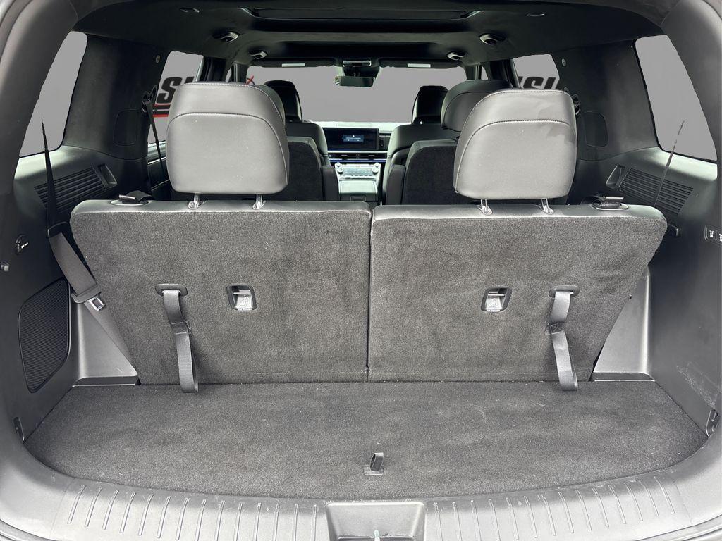 used 2024 Hyundai Santa Fe car, priced at $38,587