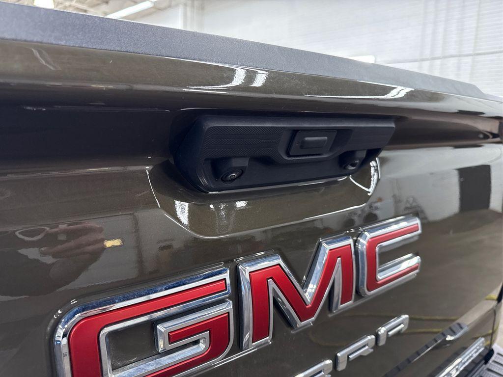 used 2023 GMC Sierra 1500 car, priced at $38,700