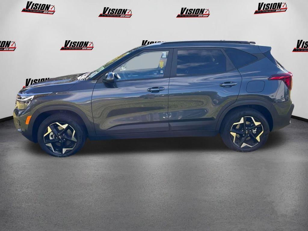 used 2025 Kia Seltos car