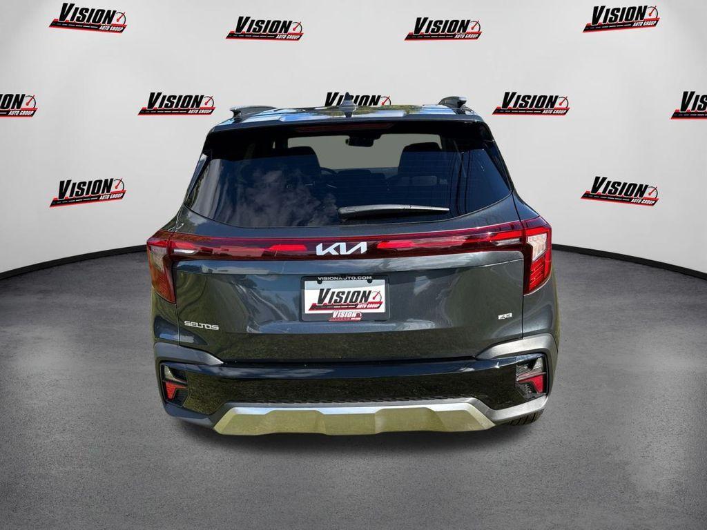 used 2025 Kia Seltos car