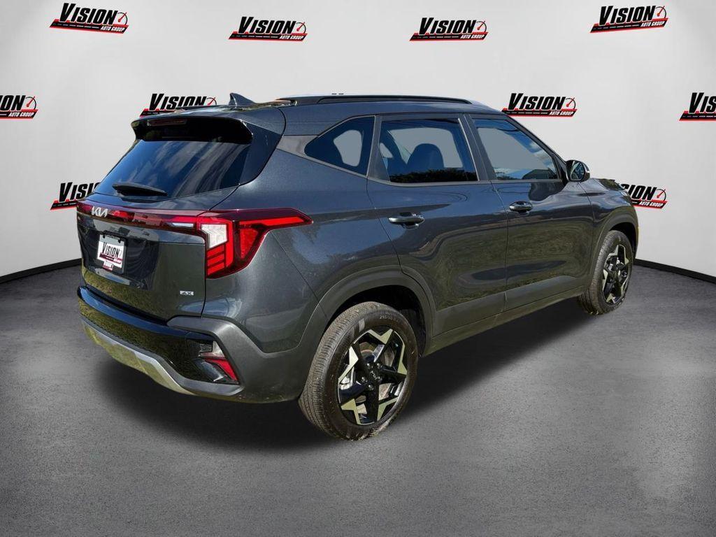 used 2025 Kia Seltos car
