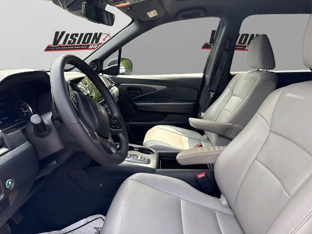 used 2022 Honda Passport car, priced at $30,619