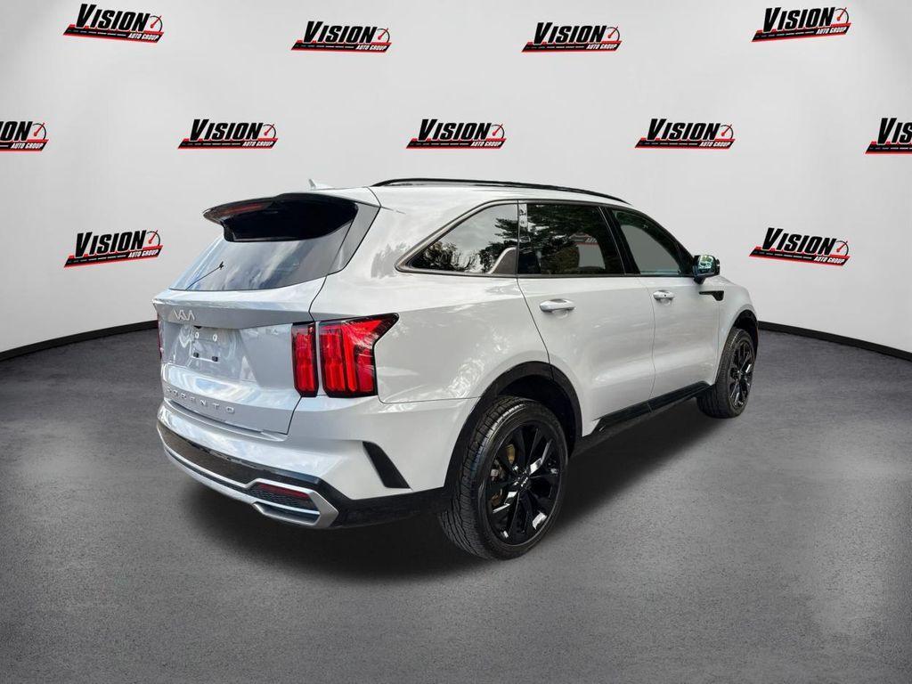 used 2022 Kia Sorento car, priced at $33,653