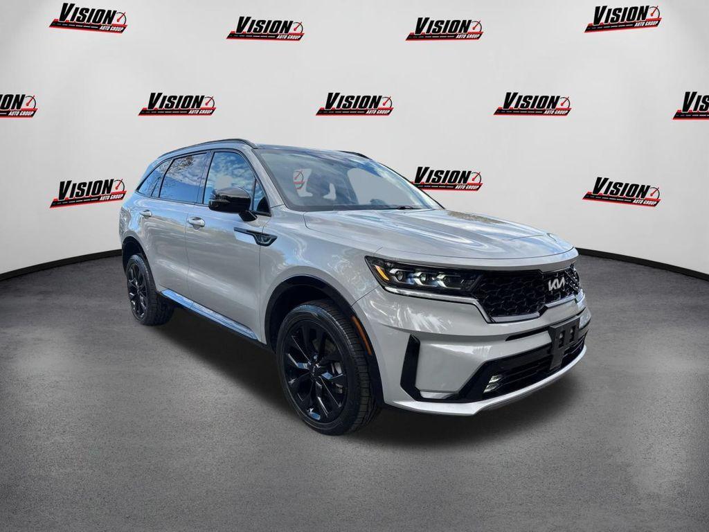 used 2022 Kia Sorento car, priced at $33,653