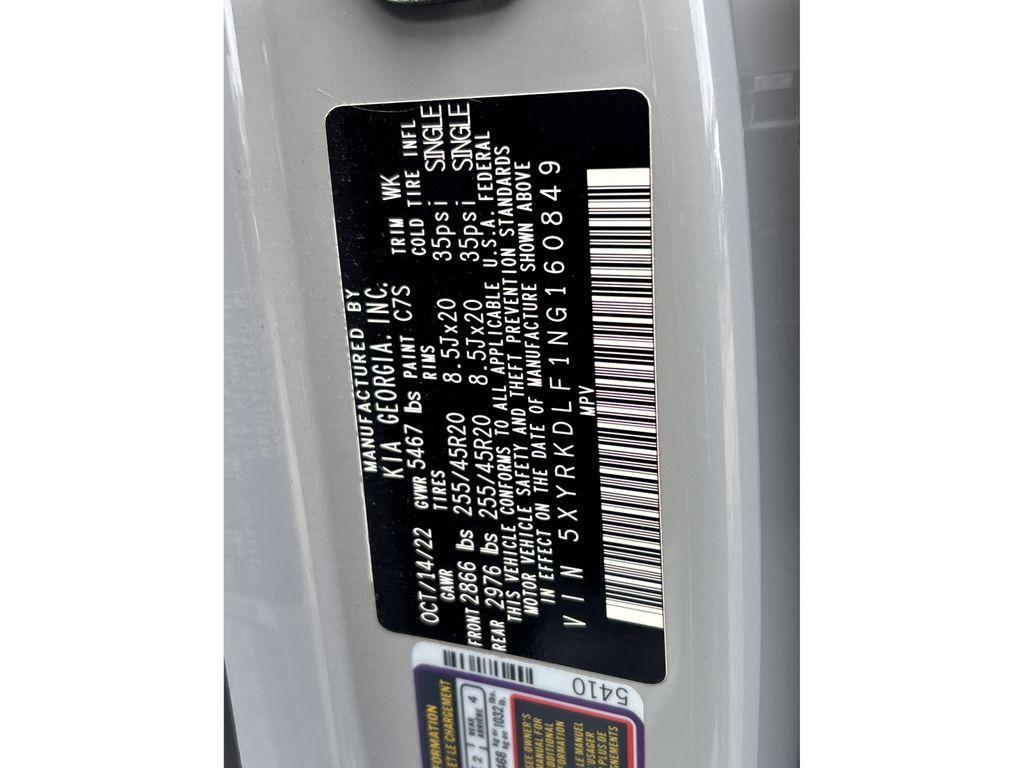 used 2022 Kia Sorento car, priced at $33,653