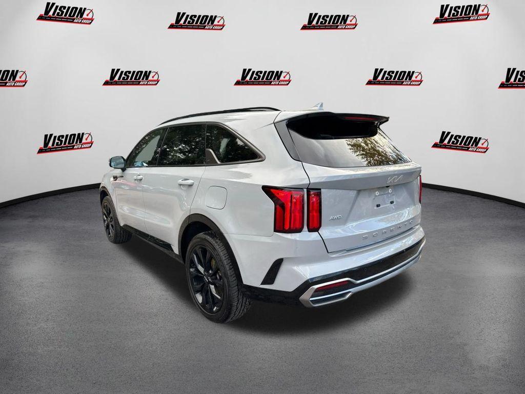 used 2022 Kia Sorento car, priced at $33,653