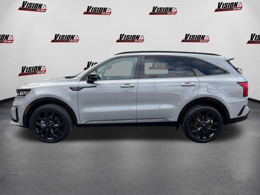 used 2022 Kia Sorento car, priced at $33,653