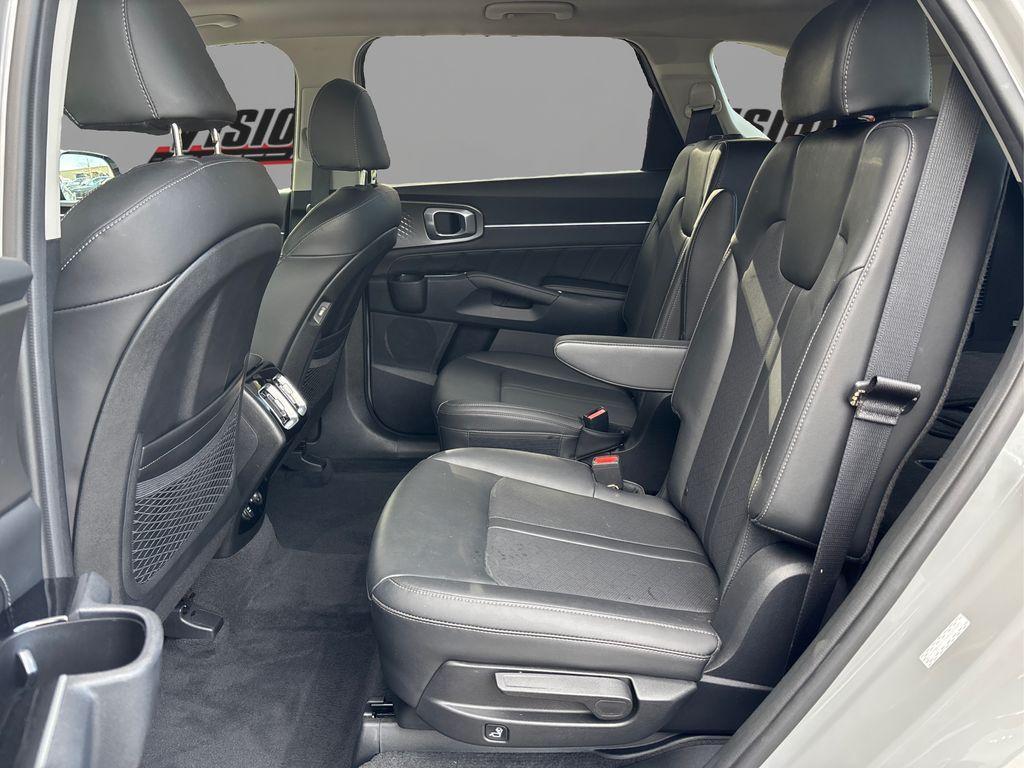 used 2022 Kia Sorento car, priced at $33,653