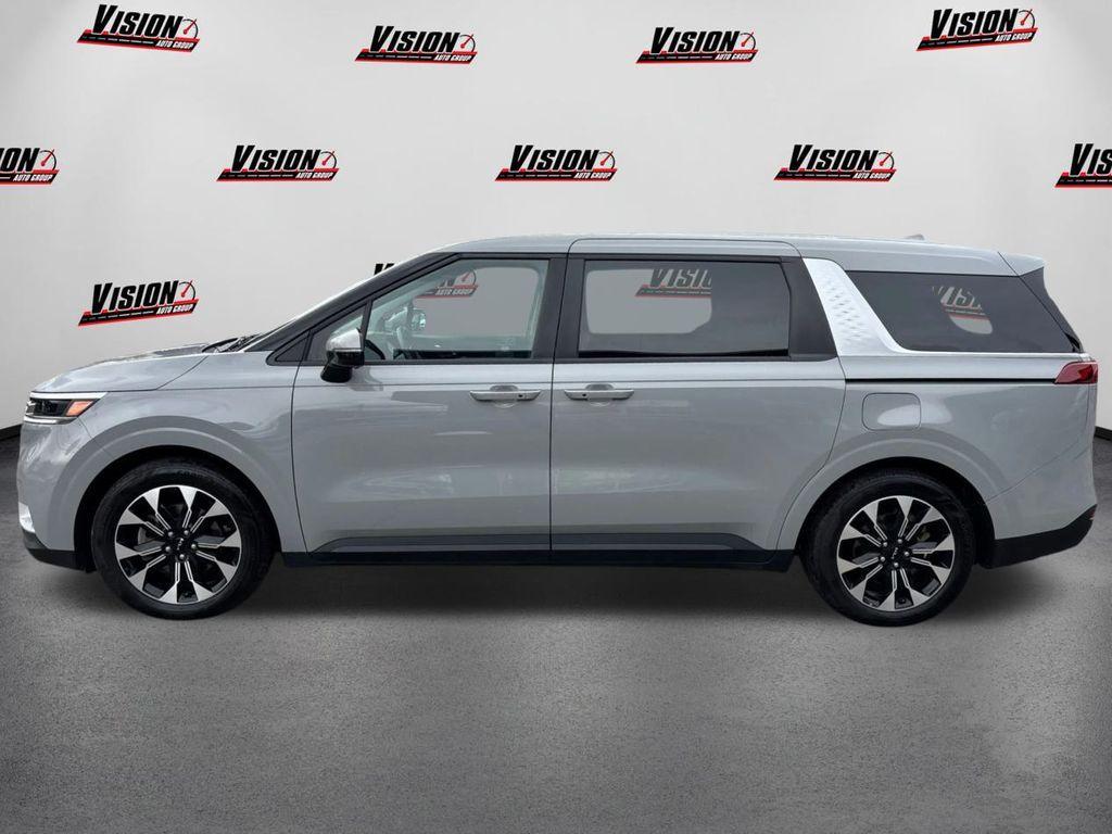 used 2024 Kia Carnival car, priced at $34,573