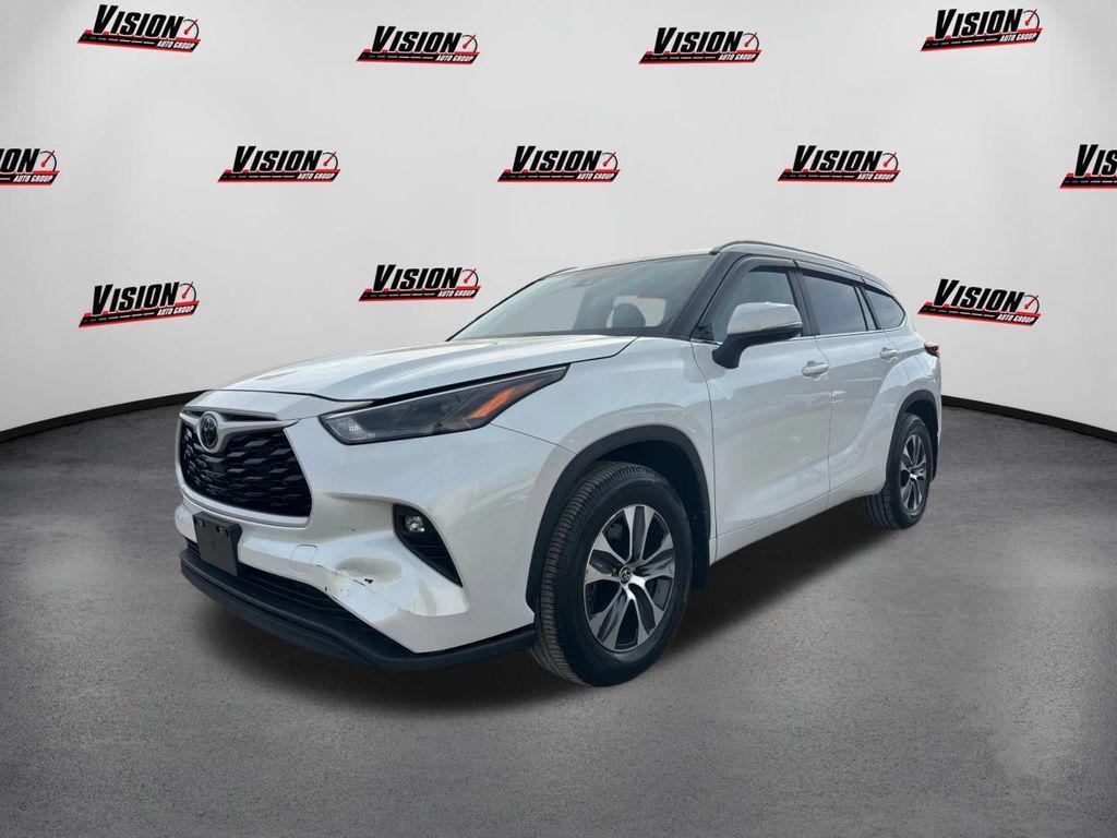 used 2023 Toyota Highlander car, priced at $36,777