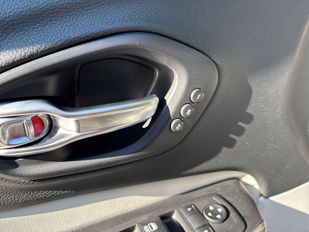 used 2019 Jeep Cherokee car, priced at $16,200