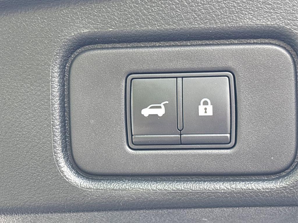 used 2022 Nissan Pathfinder car, priced at $29,869