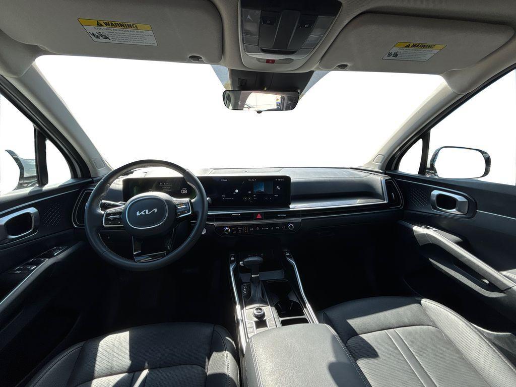used 2025 Kia Sorento car, priced at $33,988