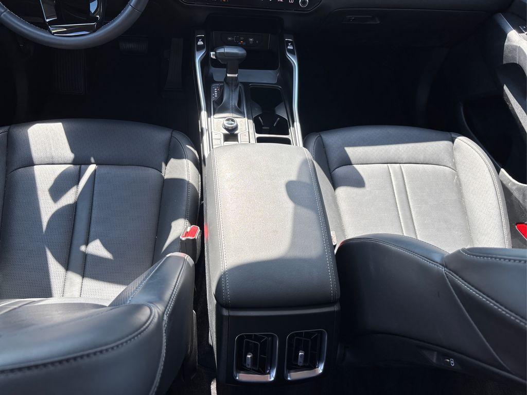used 2025 Kia Sorento car, priced at $33,988