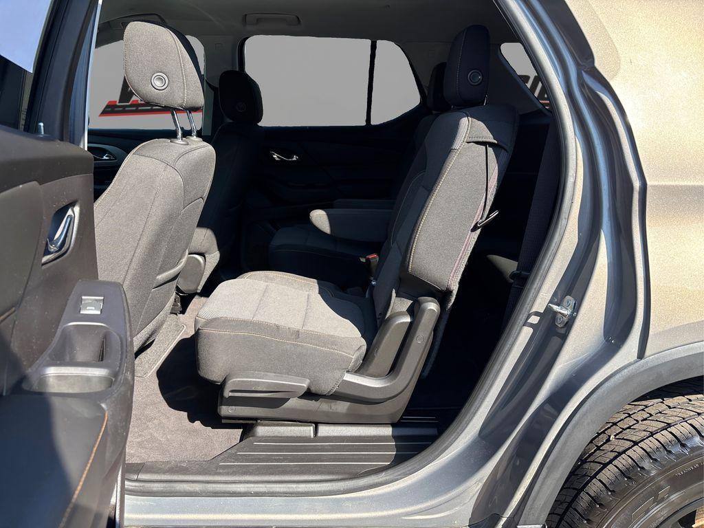 used 2018 Chevrolet Traverse car, priced at $17,495