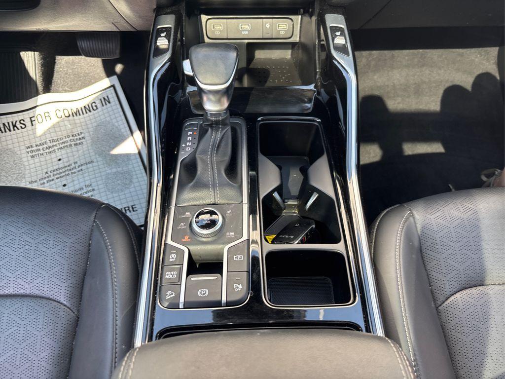 used 2022 Kia Sorento car, priced at $31,041