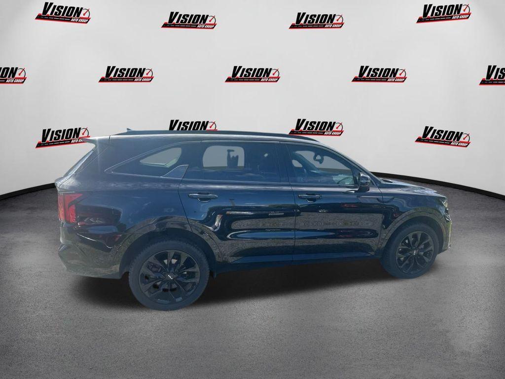 used 2022 Kia Sorento car, priced at $31,041