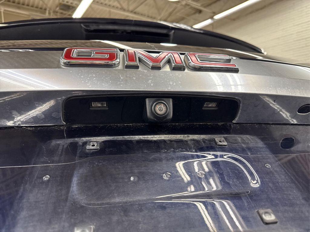 used 2022 GMC Yukon car, priced at $56,590