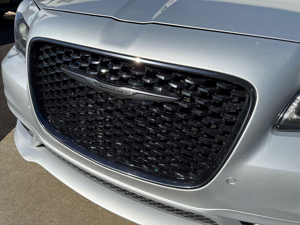 used 2022 Chrysler 300 car, priced at $26,900