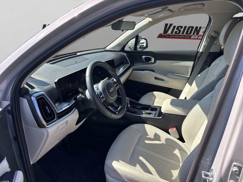 used 2025 Kia Sorento car, priced at $33,487