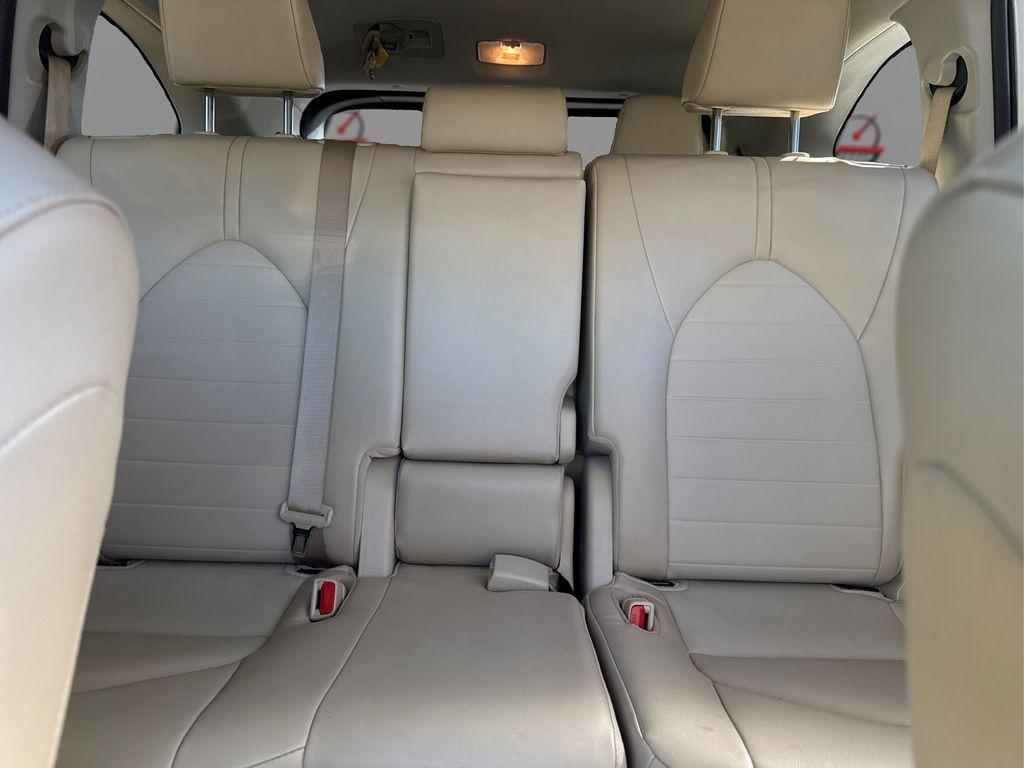 used 2022 Toyota Highlander car, priced at $32,700