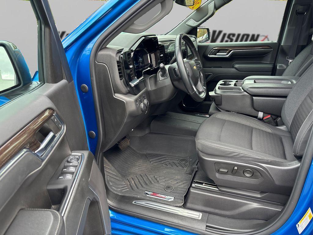 used 2024 Chevrolet Silverado 1500 car, priced at $39,927