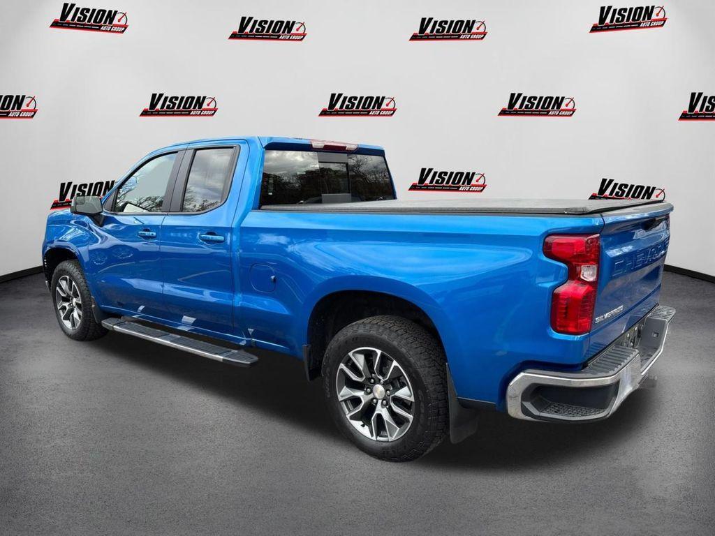 used 2024 Chevrolet Silverado 1500 car, priced at $39,927