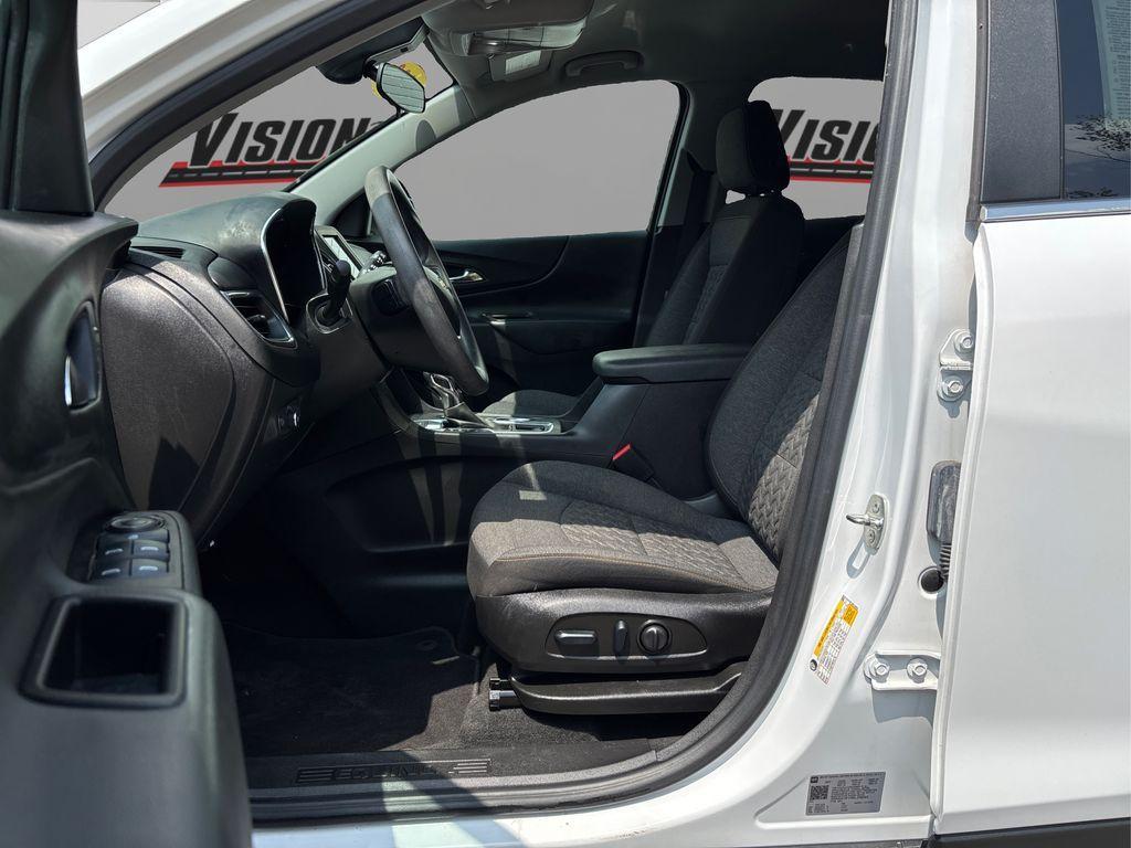 used 2022 Chevrolet Equinox car, priced at $22,290
