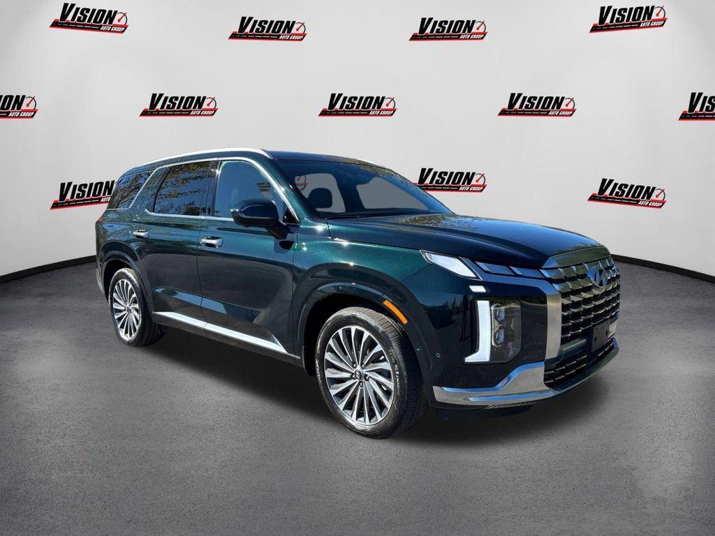used 2025 Hyundai Palisade car, priced at $48,401