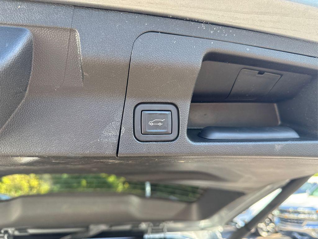 used 2023 GMC Acadia car, priced at $27,934