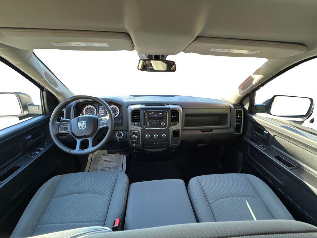 used 2019 Ram 1500 Classic car, priced at $25,000