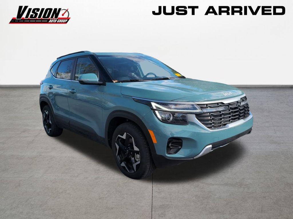 used 2025 Kia Seltos car, priced at $27,025