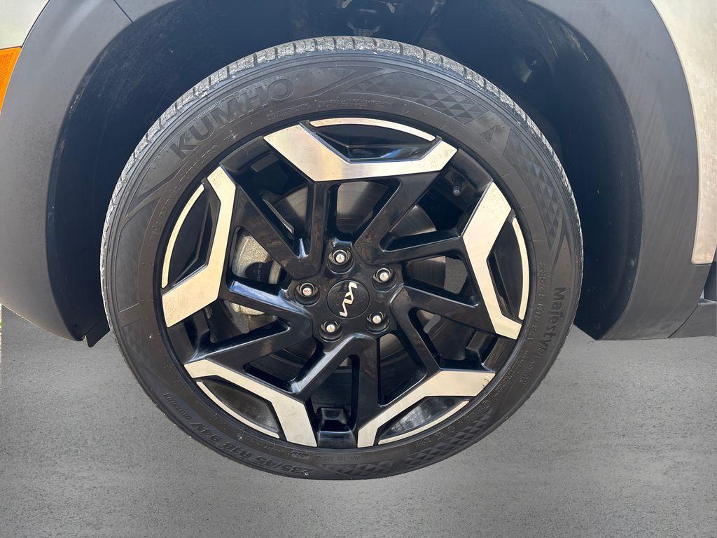 used 2024 Kia Seltos car, priced at $23,999