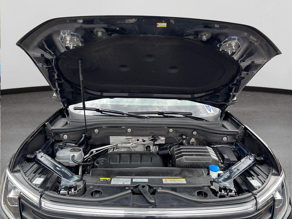 used 2024 Volkswagen Atlas Cross Sport car, priced at $30,900