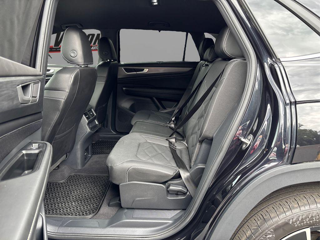 used 2024 Volkswagen Atlas Cross Sport car, priced at $30,900