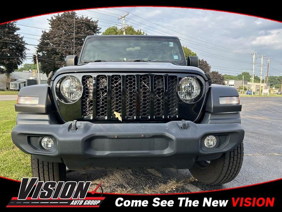 used 2021 Jeep Gladiator car, priced at $29,695