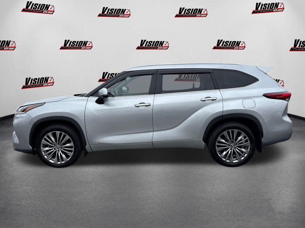 used 2023 Toyota Highlander Hybrid car, priced at $49,922