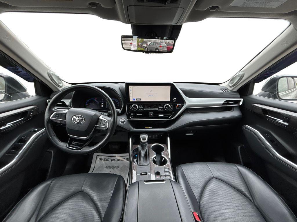 used 2023 Toyota Highlander Hybrid car, priced at $49,722