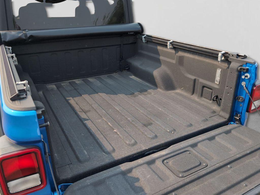 used 2021 Jeep Gladiator car, priced at $35,927