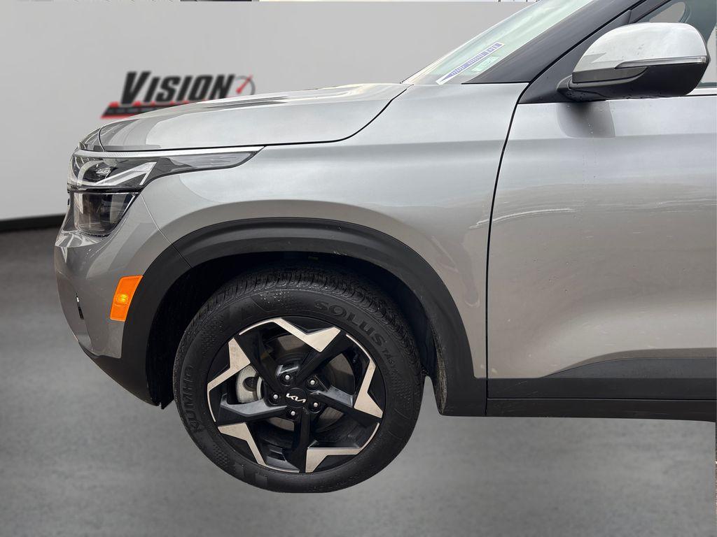 used 2025 Kia Seltos car, priced at $26,971