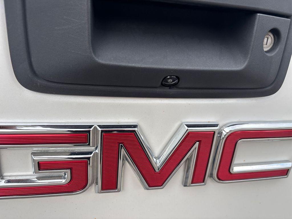 used 2018 GMC Sierra 1500 car, priced at $28,800
