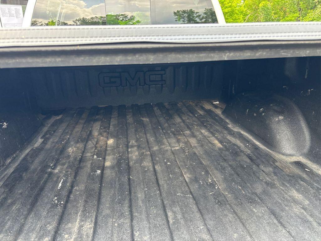 used 2018 GMC Sierra 1500 car, priced at $28,800