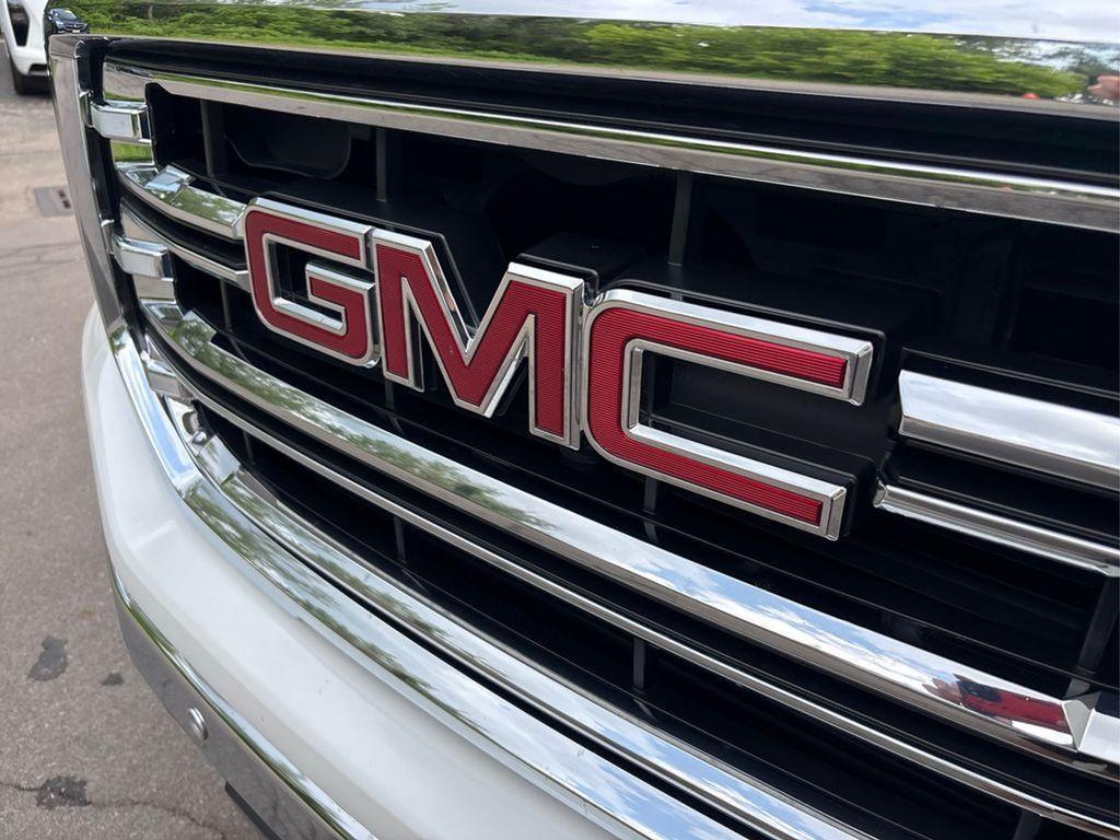 used 2018 GMC Sierra 1500 car, priced at $28,800