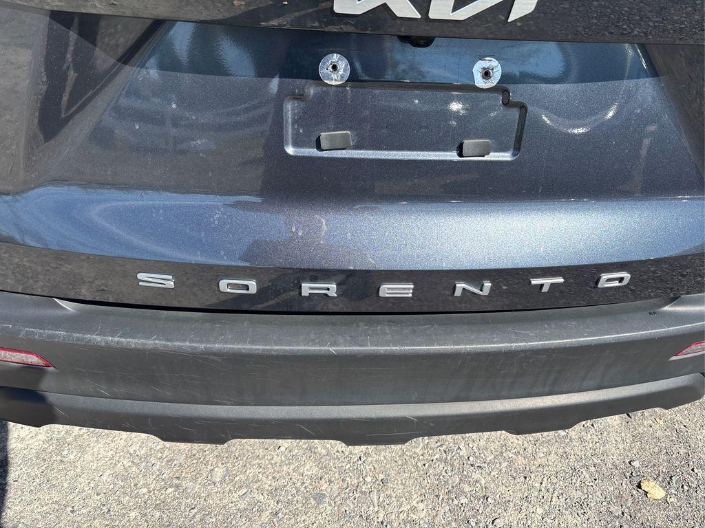 used 2022 Kia Sorento car, priced at $23,999